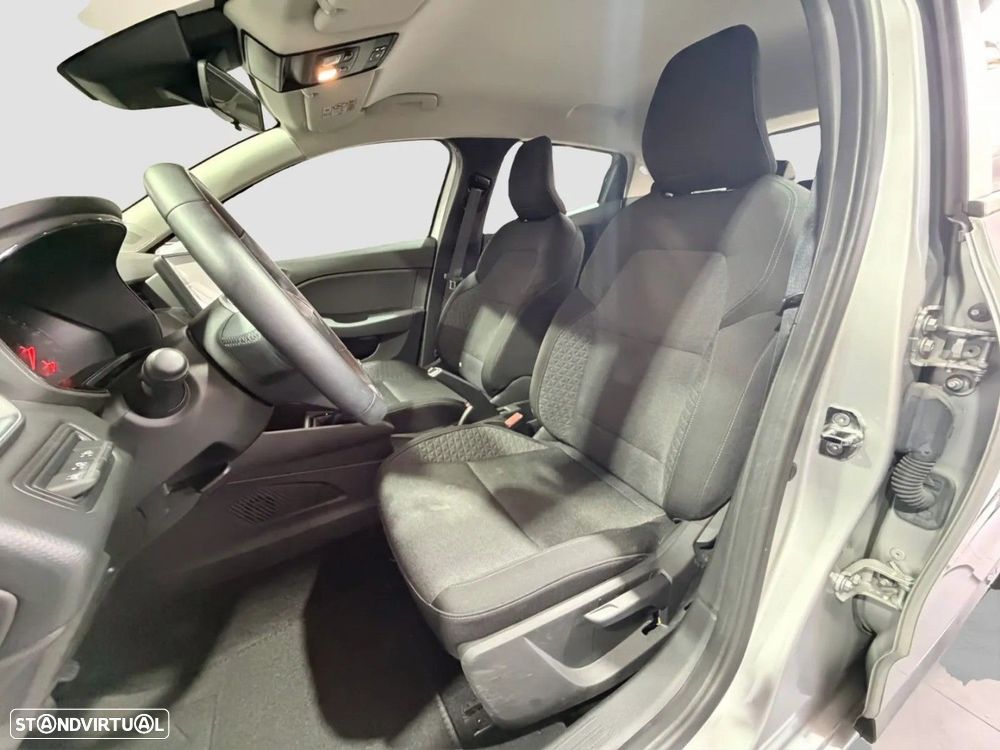 Renault Clio - 8