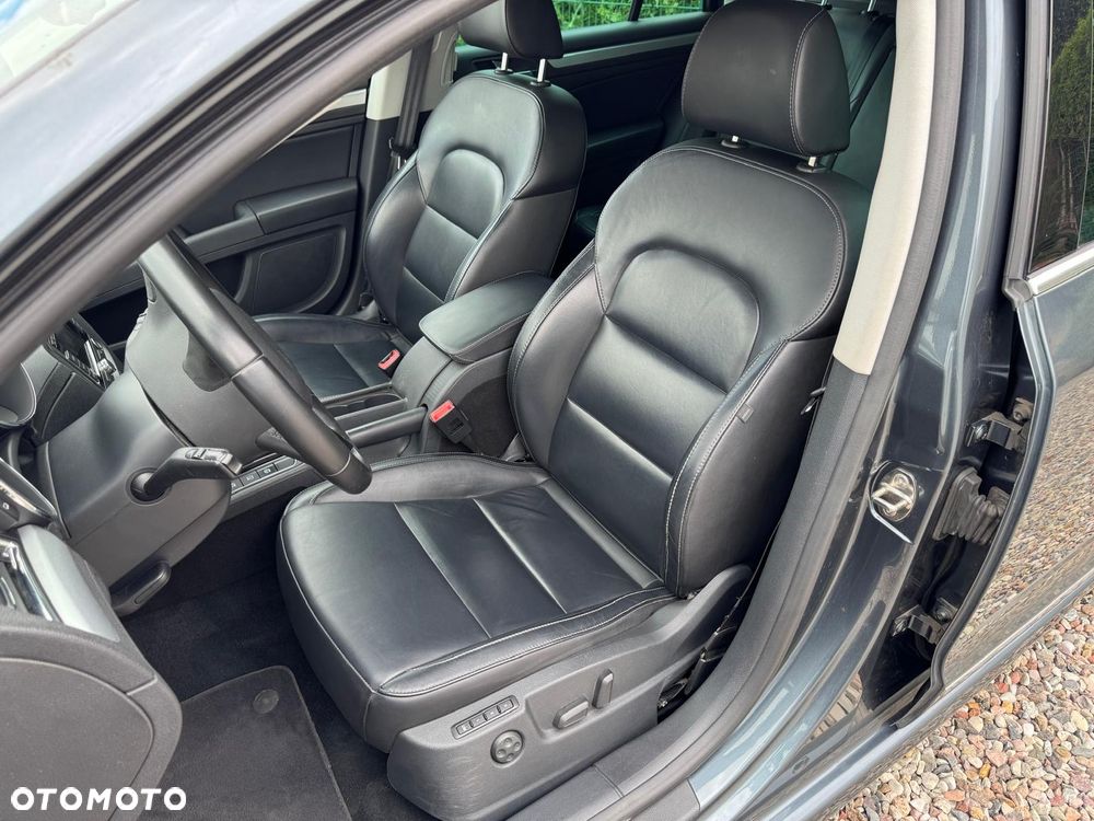 Skoda Superb 2.0 TDI Elegance DSG - 15