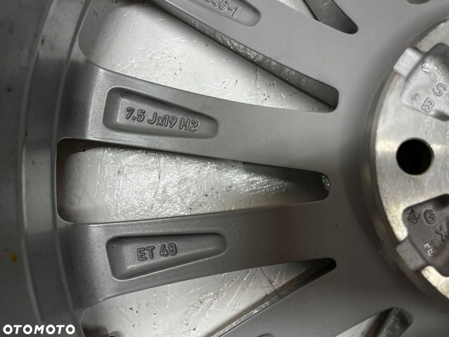 Skoda Octavia IV 4 2019 - 5E3601025 FELGA 7.5" x 19" 5x112 ET 48 - 8