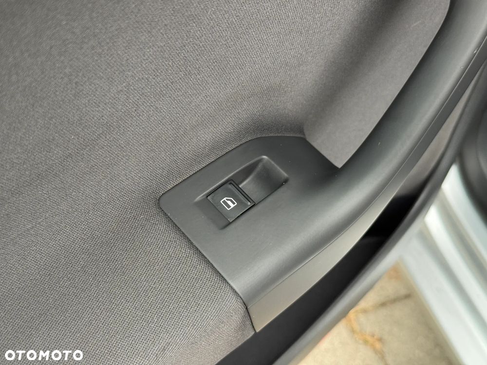 Volkswagen Golf V 1.4 Trendline - 36