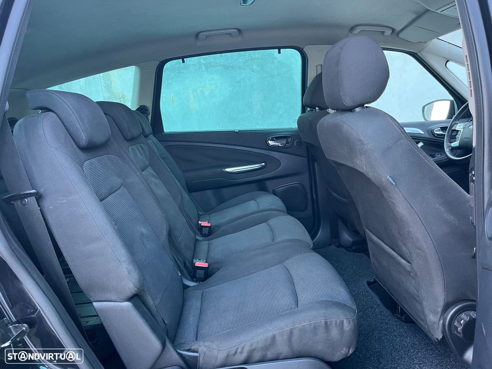 Ford S-Max 1.8 TDCi Titanium 7L - 28