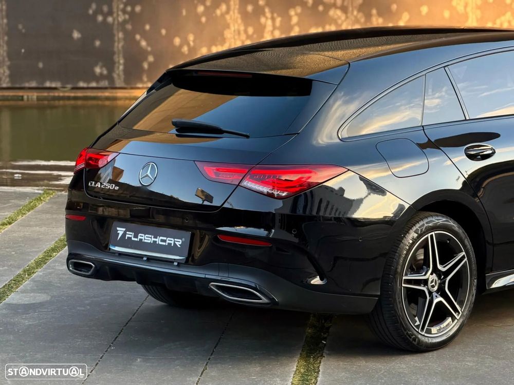 Mercedes-Benz CLA 250 e Shooting Brake AMG Line - 14