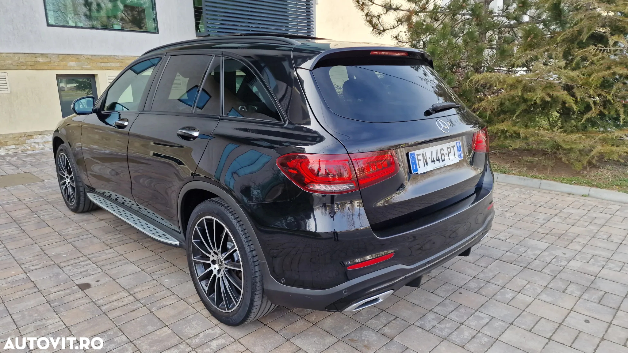 Mercedes-Benz GLC 300 d 4Matic 9G-TRONIC AMG Line Plus - 38