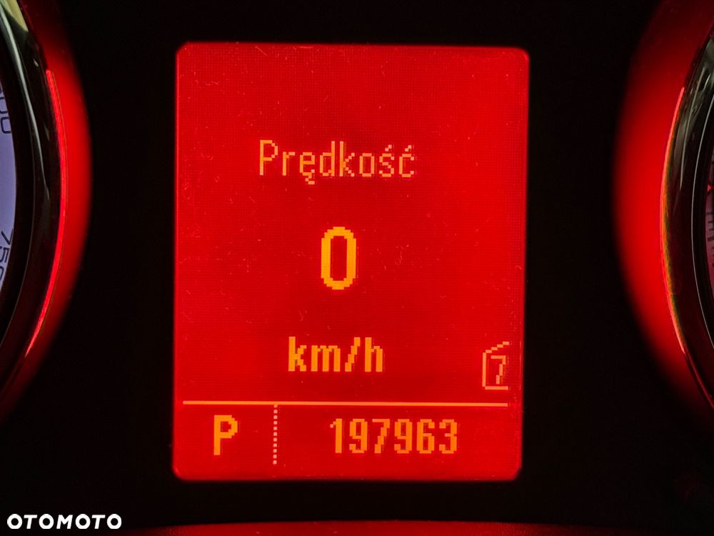 Opel Astra 1.4 T Cosmo - 32