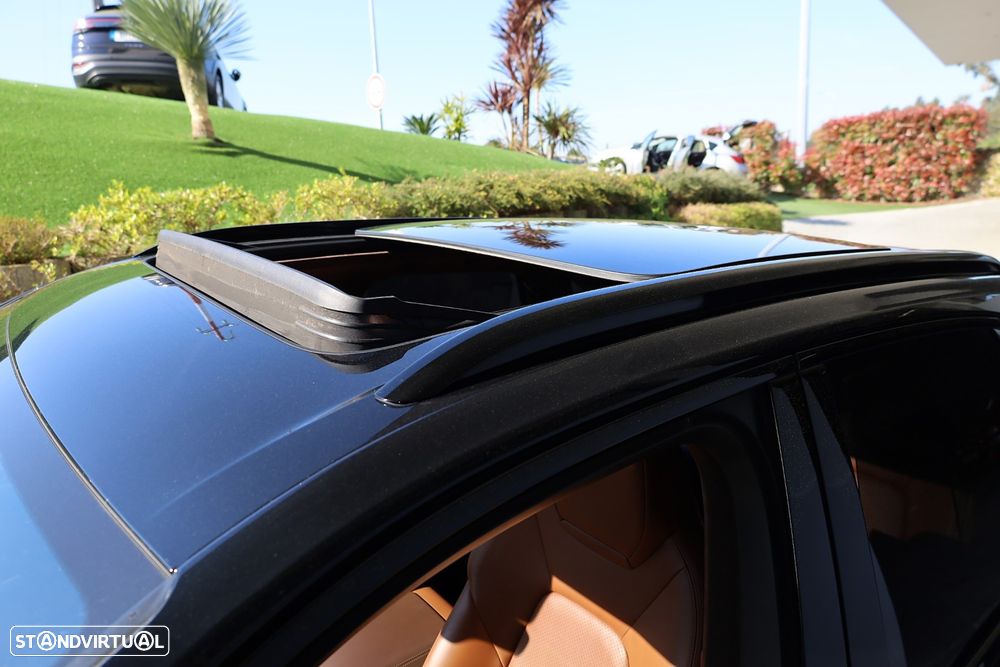 Porsche Cayenne Turbo - 19