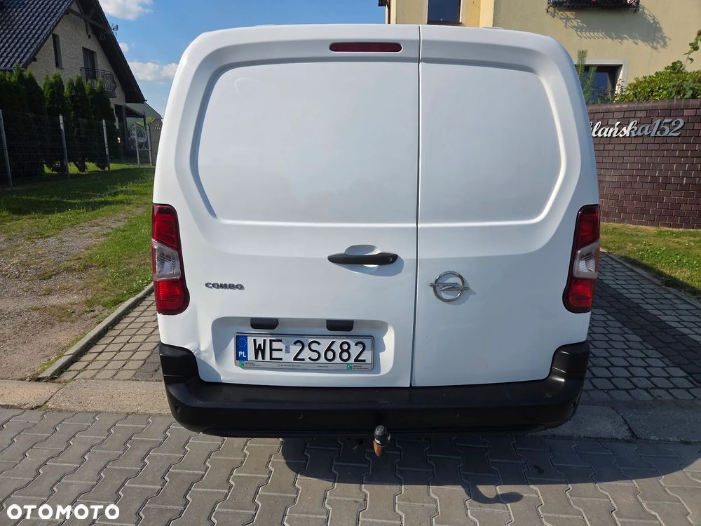 Opel COMBO - 13