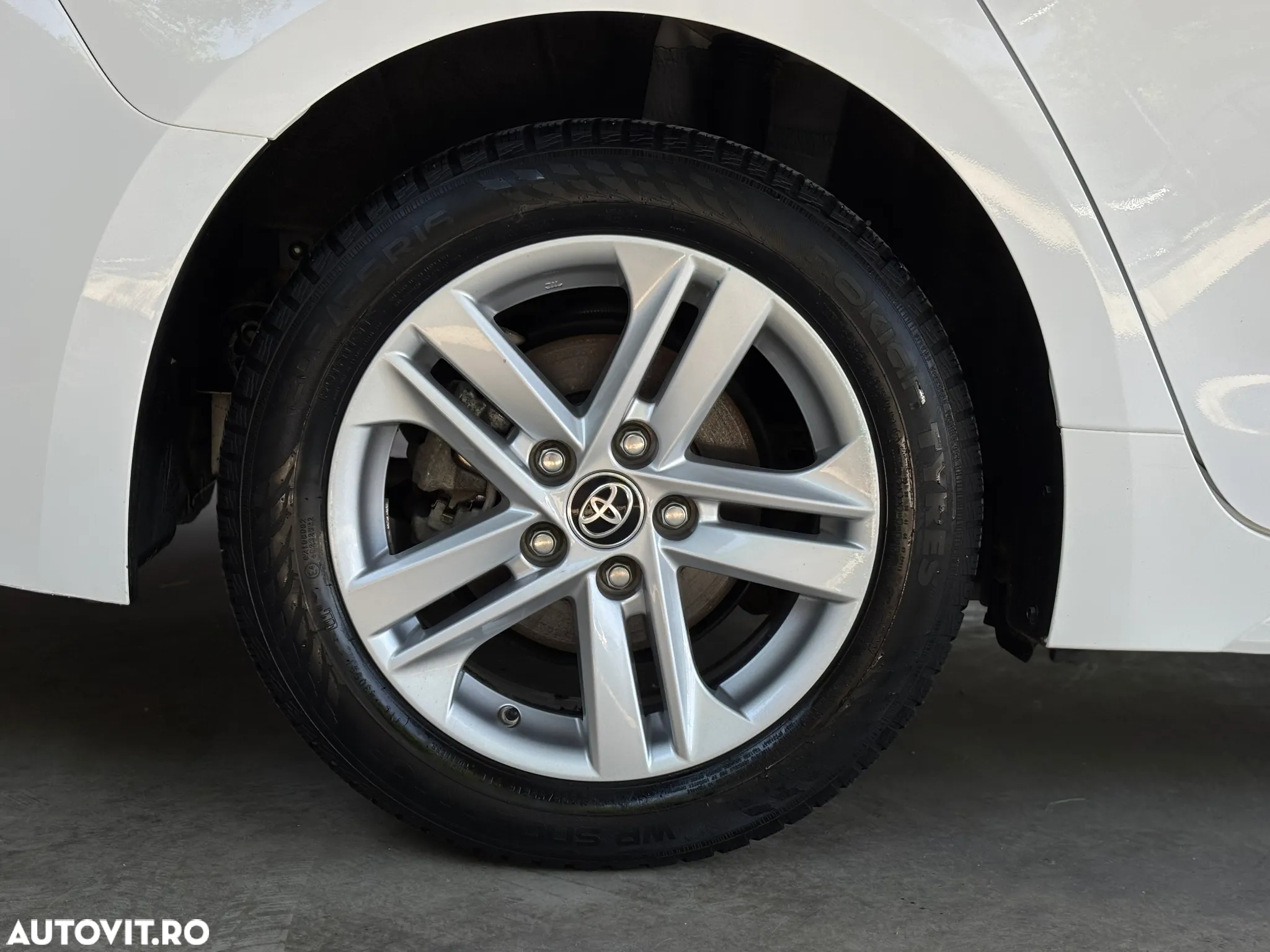 Toyota Corolla 1.8 HSD Active - 36