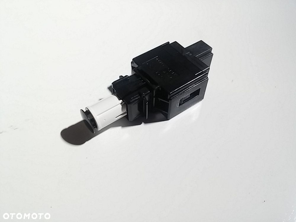 VOLVO S60 S80 V70 XC70 XC90 włącznik swiatla stopu 8622064 - 1