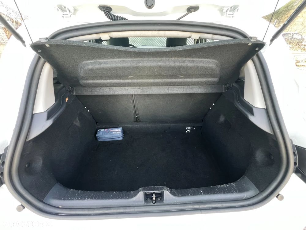 Renault Clio - 8