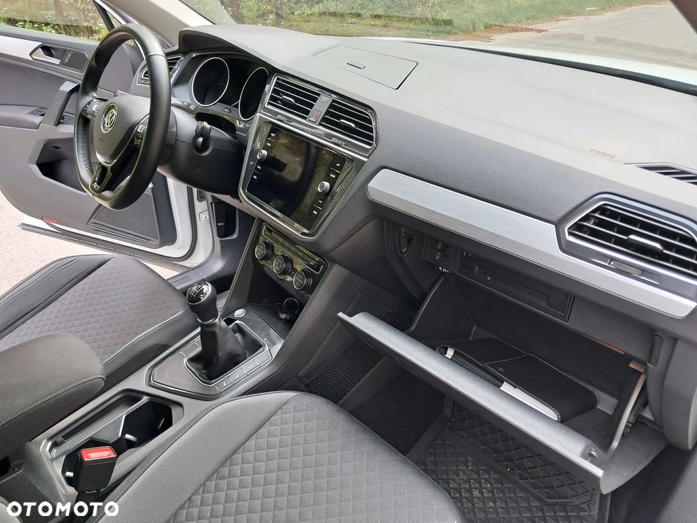 Volkswagen Tiguan 2.0 TDI BMT SCR Comfortline - 15