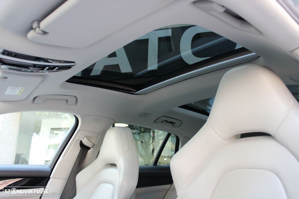 Porsche Panamera Sport Turismo 4 - 21