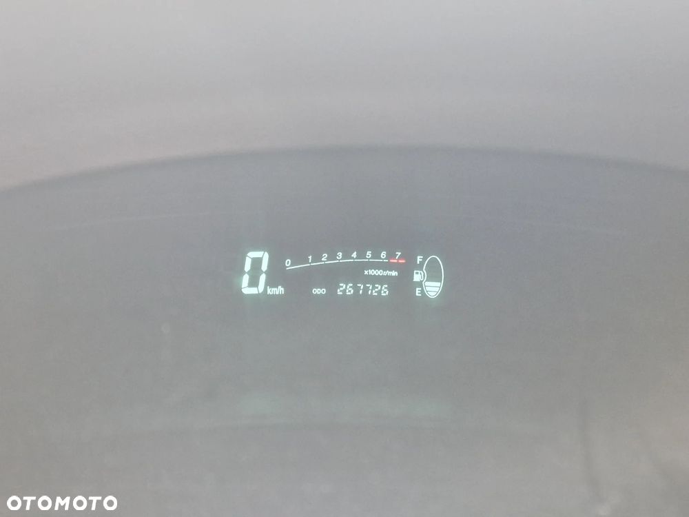 Toyota Yaris 1.0 Base - 8