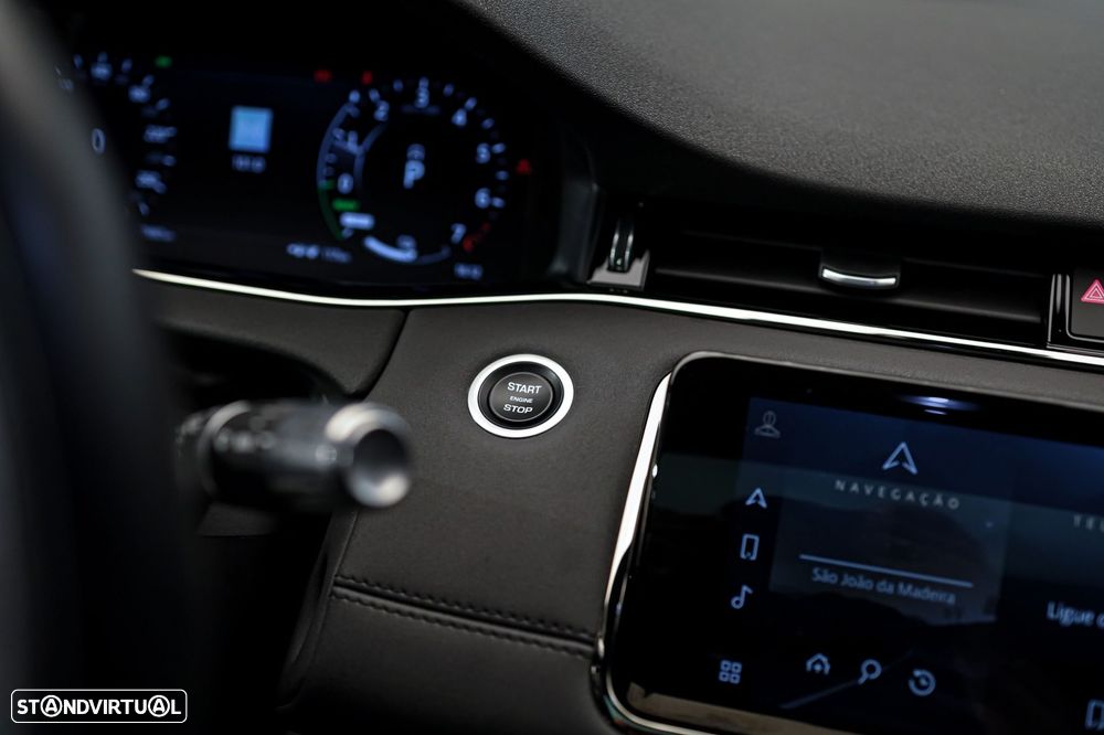Land Rover Range Rover Evoque P300e R-Dynamic - 33