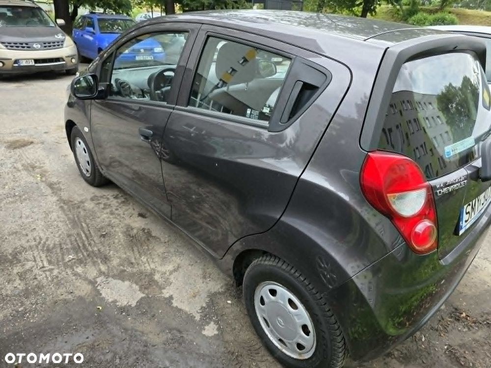 Chevrolet Spark 1.0 Base+ - 3