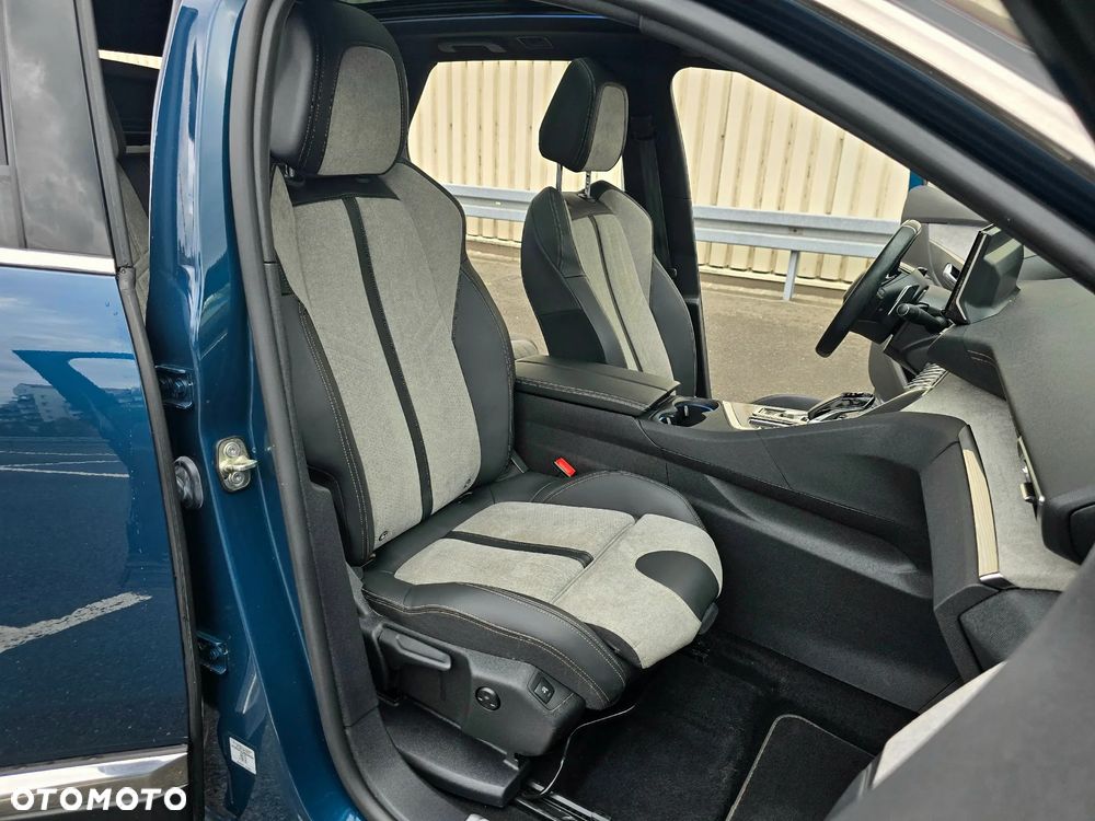 Peugeot 3008 1.6 PureTech HYbrid GT Line S&S EAT8 - 16