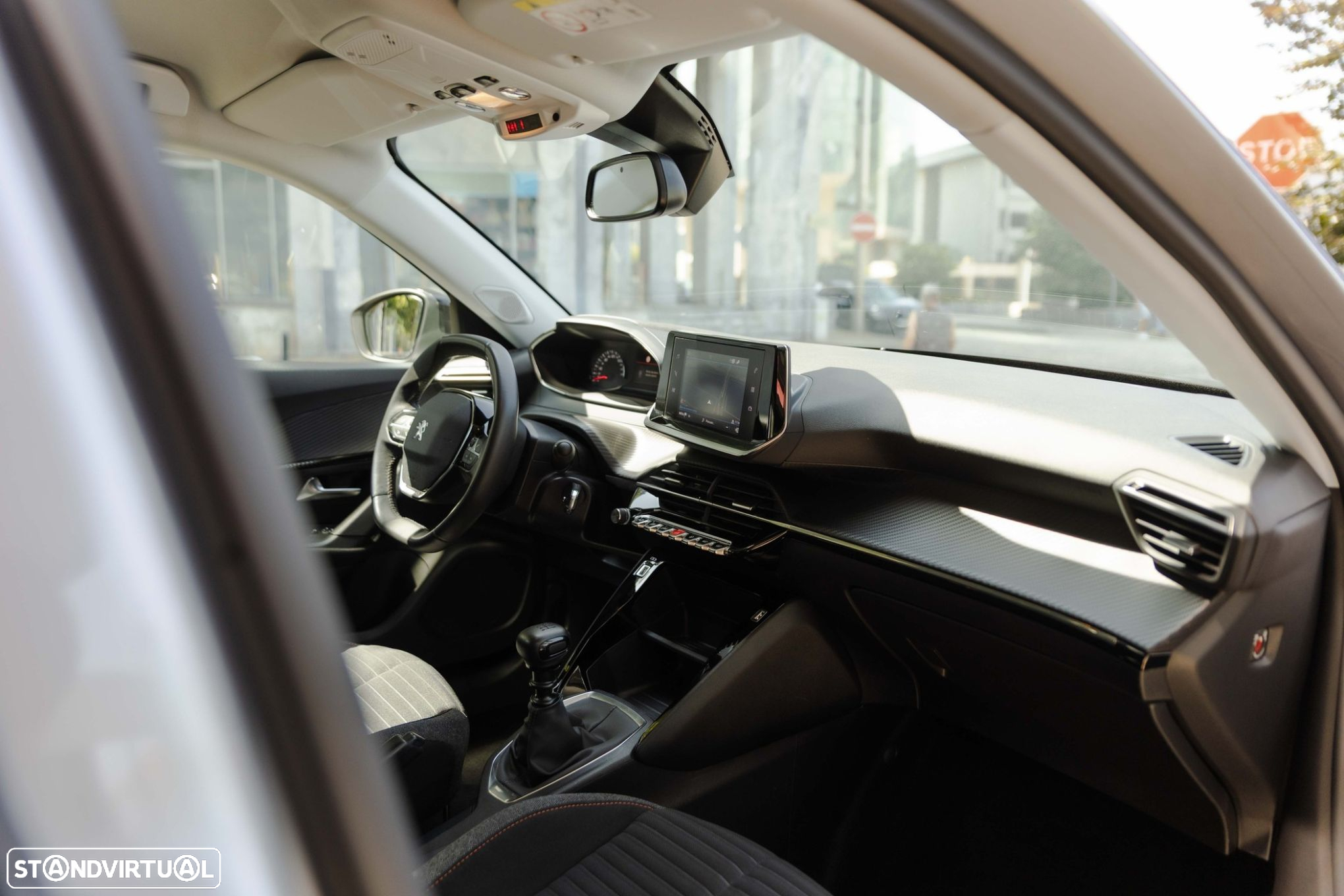 Peugeot 2008 1.2 PureTech Active Pack - 21