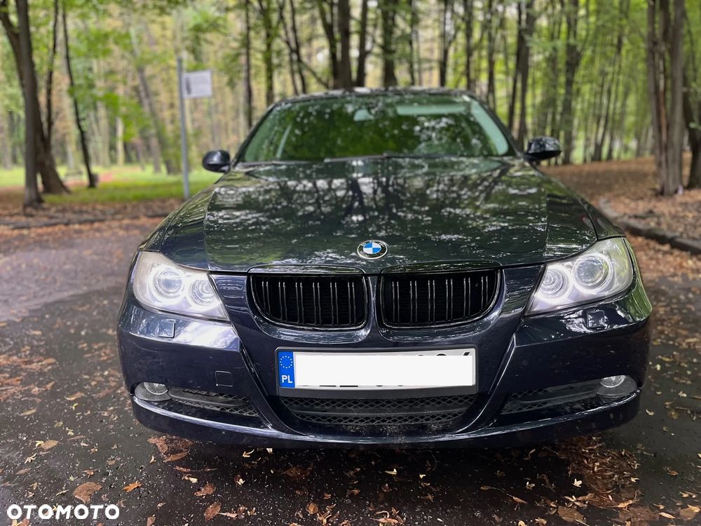 BMW Seria 3 320i - 8