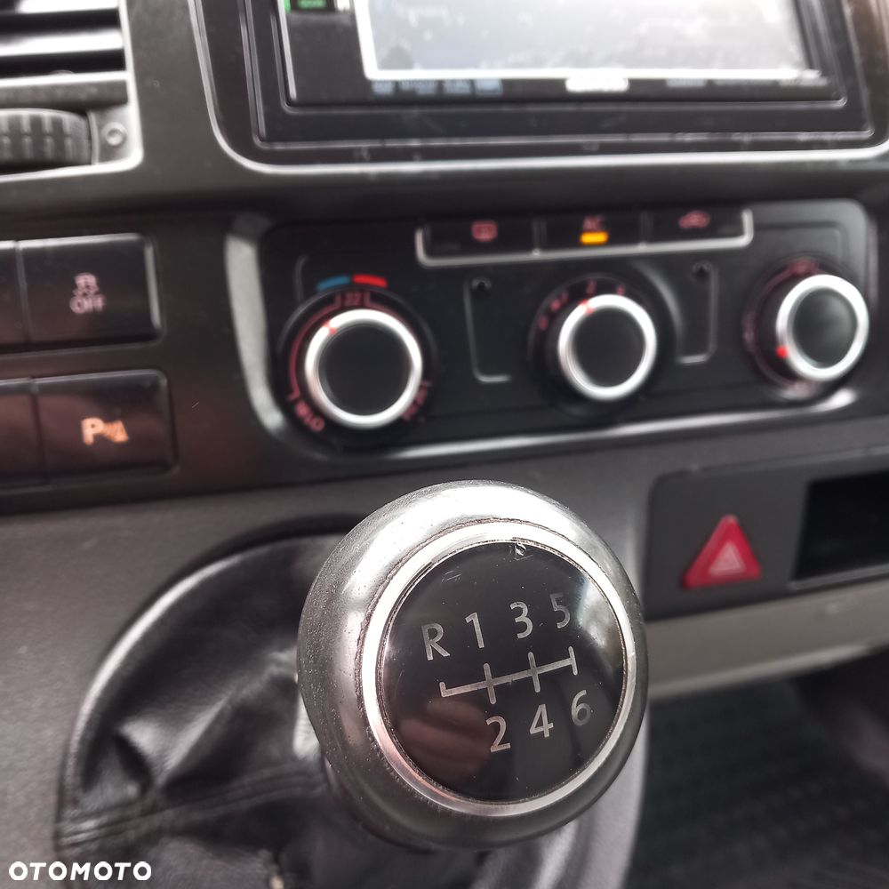 Volkswagen Transporter - 17