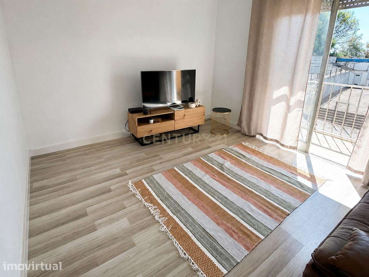 Apartamento T3 em Alverca do Ribatejo - Vila Franca de Xira - Grande imagem: 2/17