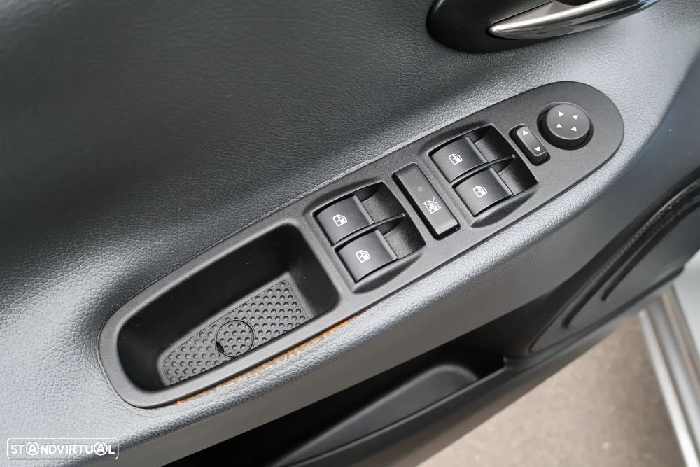 Lancia Ypsilon 1.2 S&S Fashion - 23