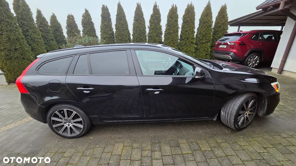 Volvo V60 T5 Geartronic RDesign - 3