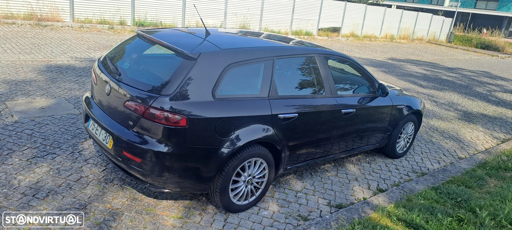Alfa Romeo 159 Sportwagon 1.9 JTDm 8V Elegante - 4