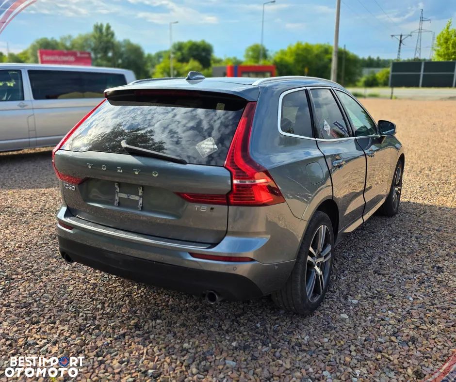 Volvo XC 60 T5 Momentum - 4