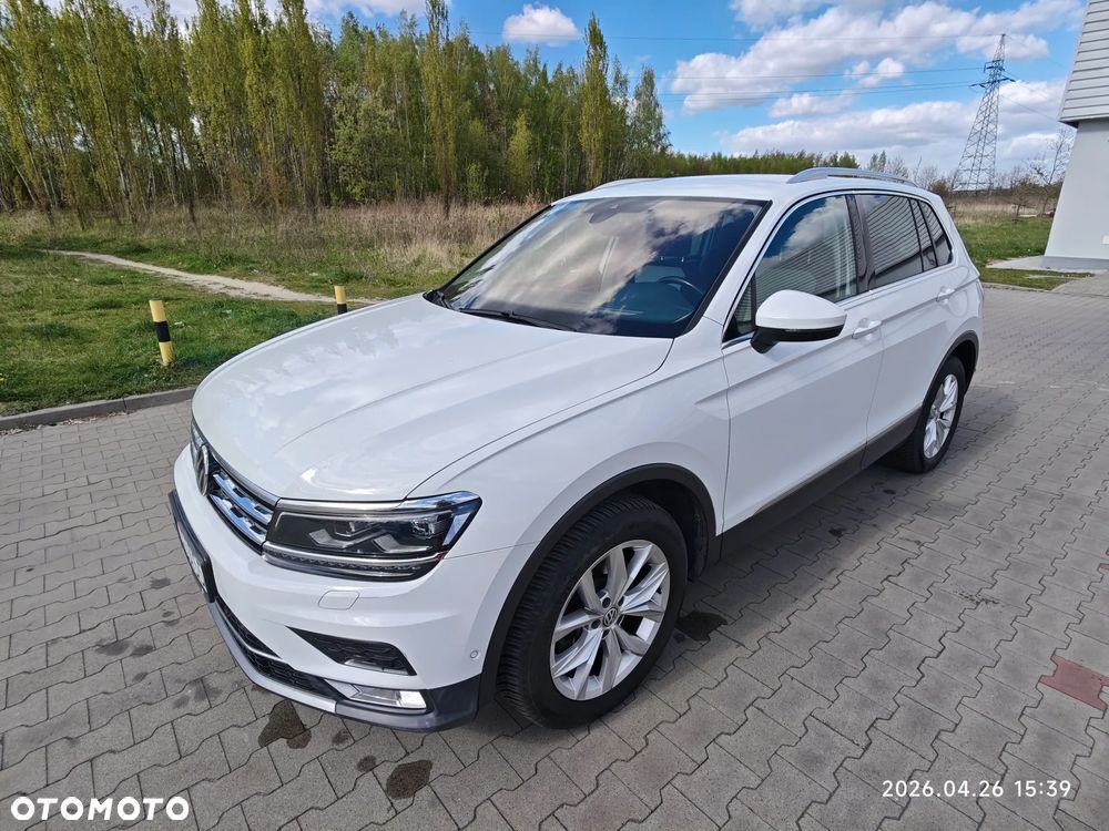 Volkswagen Tiguan - 1