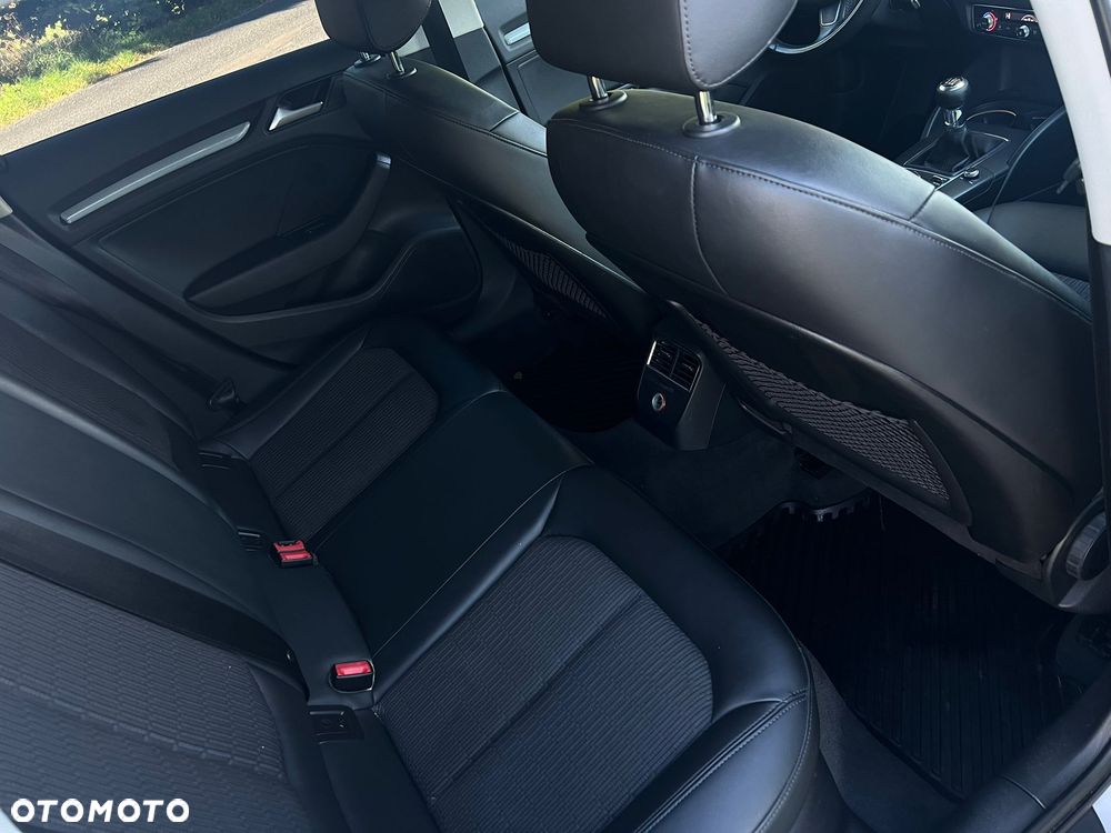 Audi A3 Sportback - 11