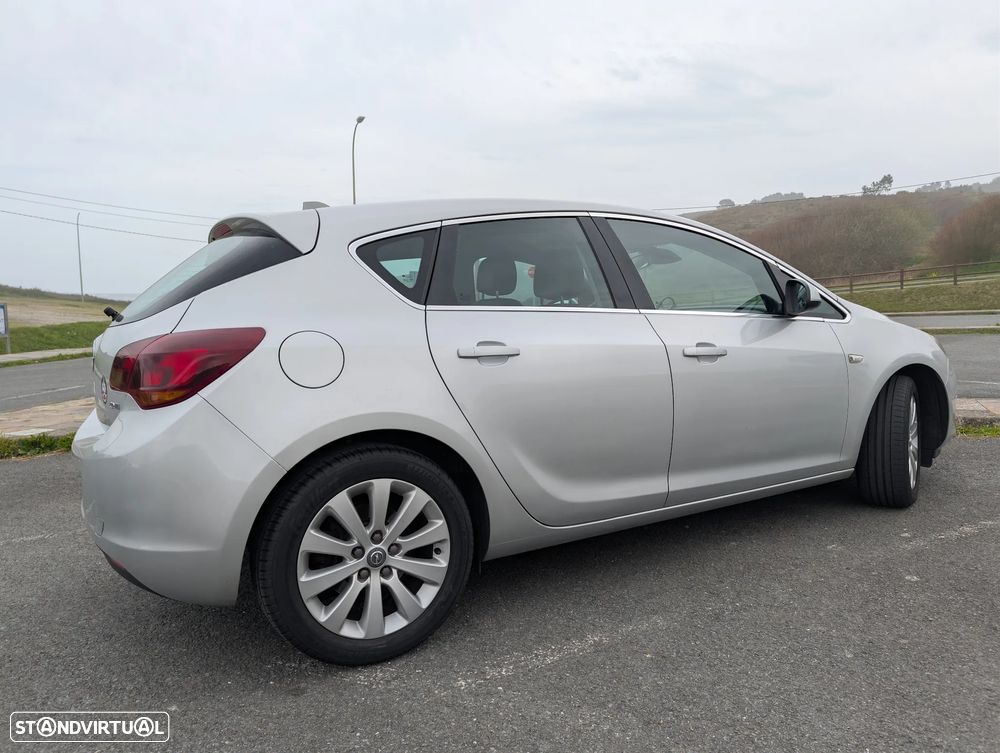 Opel Astra 1.7 CDTI Cosmo - 3