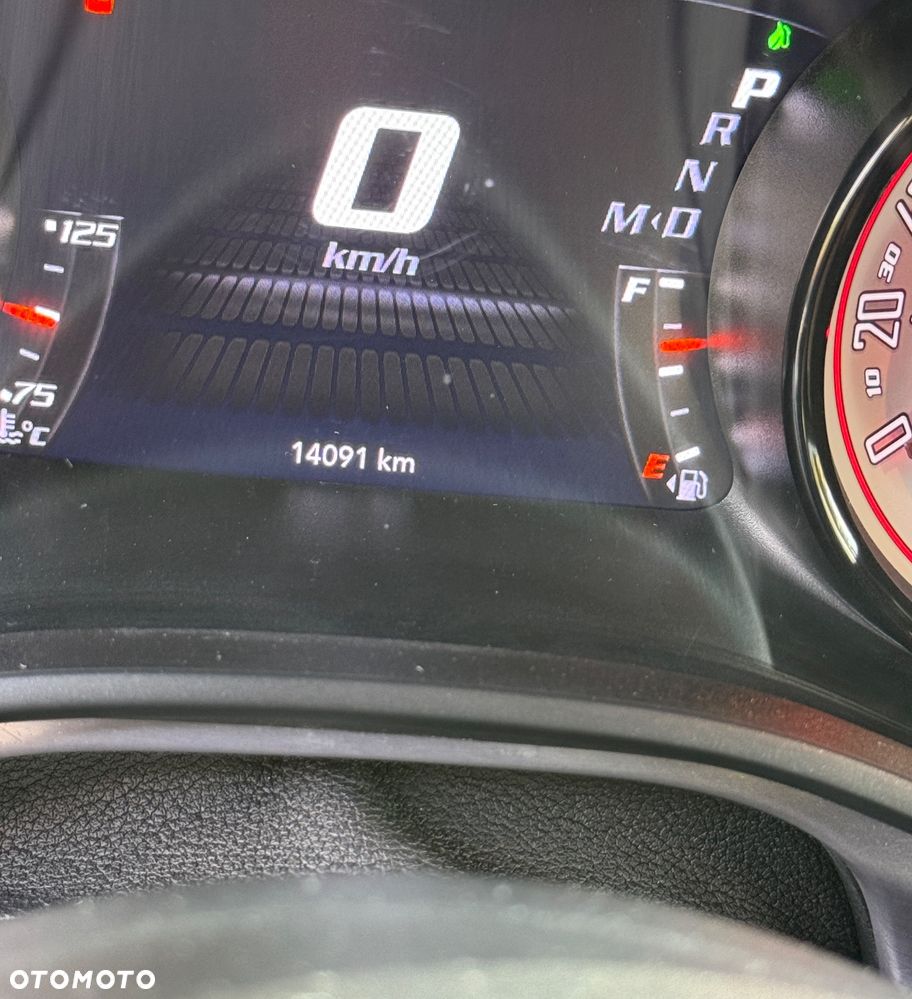 Dodge Challenger Automatik 392 Hemi Scat Pack Shaker - 37