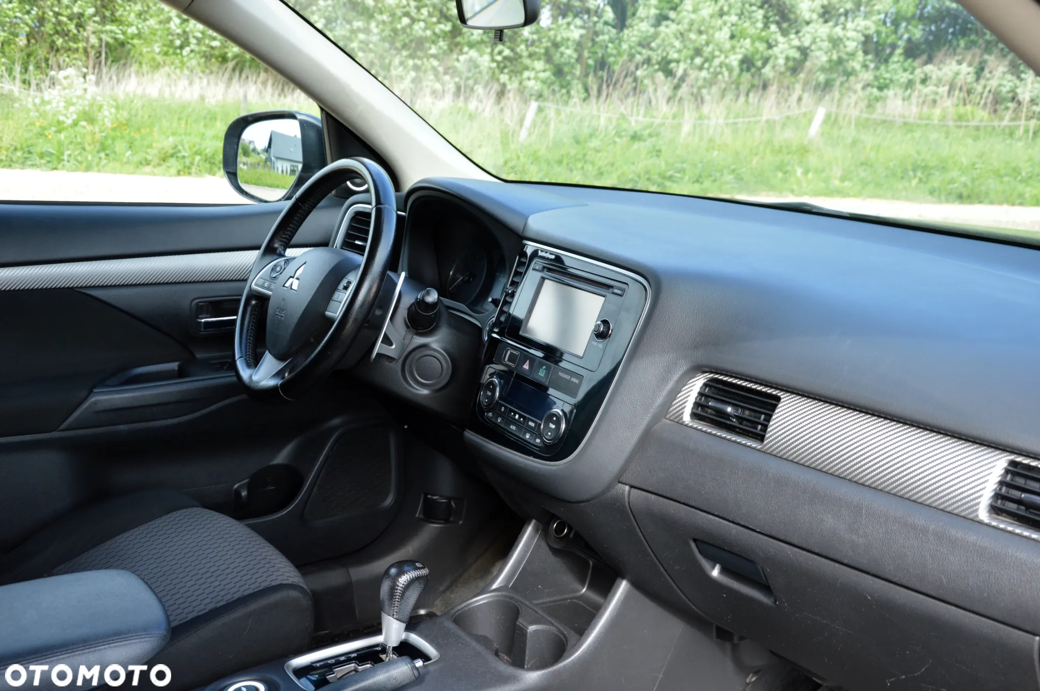 Mitsubishi Outlander 2.0 Intense + - 27