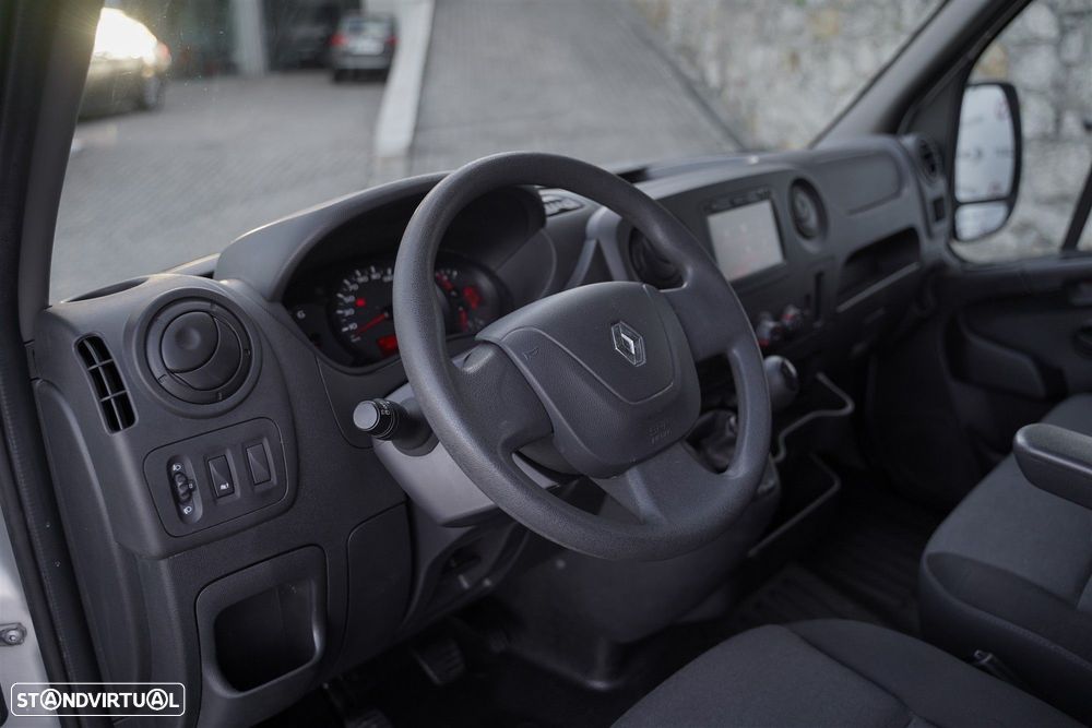 Renault Master 2.3 dCi L2H2 3.3T SS - 25