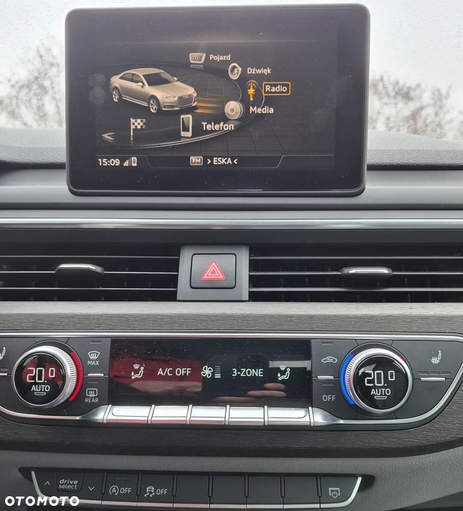 Audi A4 Limousine 2.0 TFSI ultra S tronic design - 6