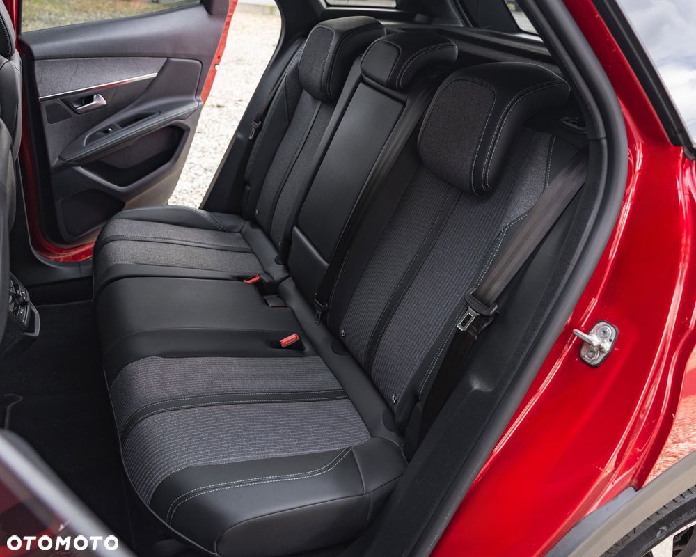 Peugeot 3008 PureTech 130 Stop & Start GPF Allure Business-Paket - 23