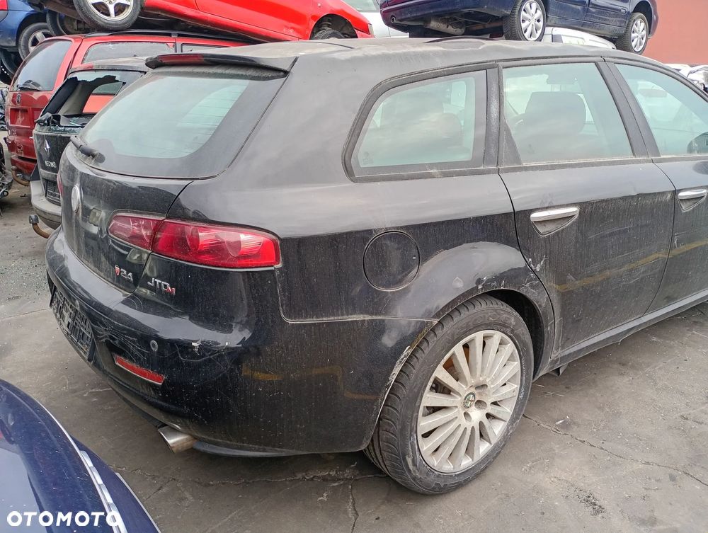 ALFA ROMEO 159 2.4 JTDM 939A3000 ALTERNATOR - 8