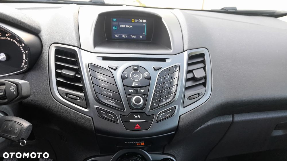Ford Fiesta - 12