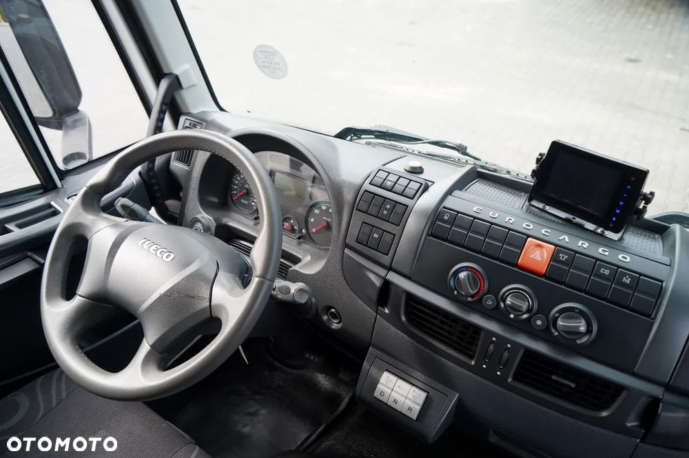 Iveco 180E25 / 4X2 / SKRZYNIOWY 7,5m + HDS HYVA HB150X MAX UDŹWIG 5 200KG / STEROWNIE RADIOWE  / ROTATOR / AUTOMAT - 27