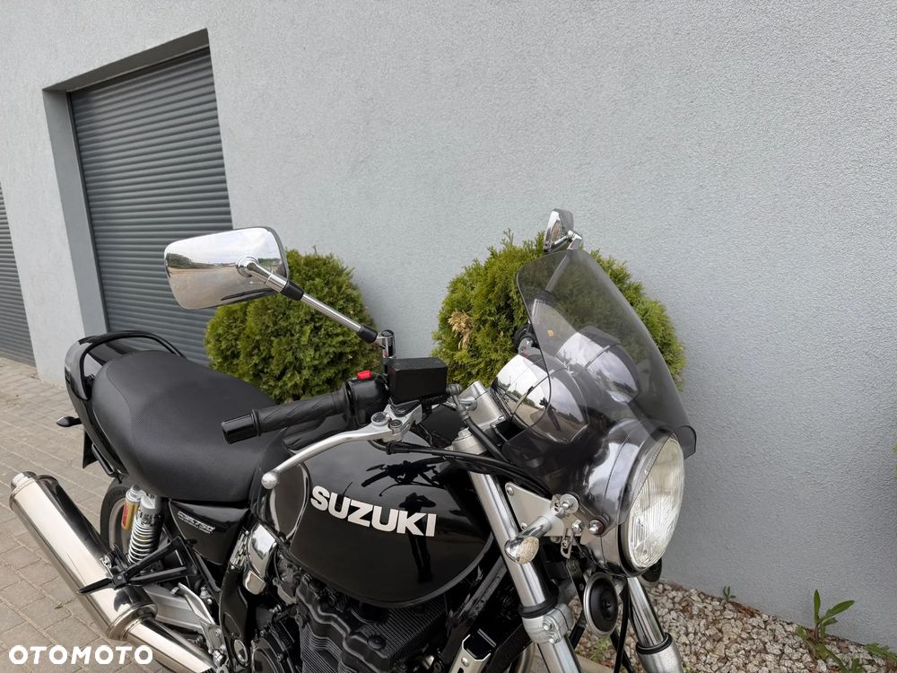 Suzuki GSX - 10