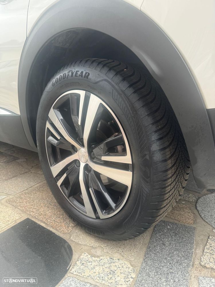 Peugeot 3008 PureTech 130 Stop & Start GPF EAT8 Allure Pack - 7