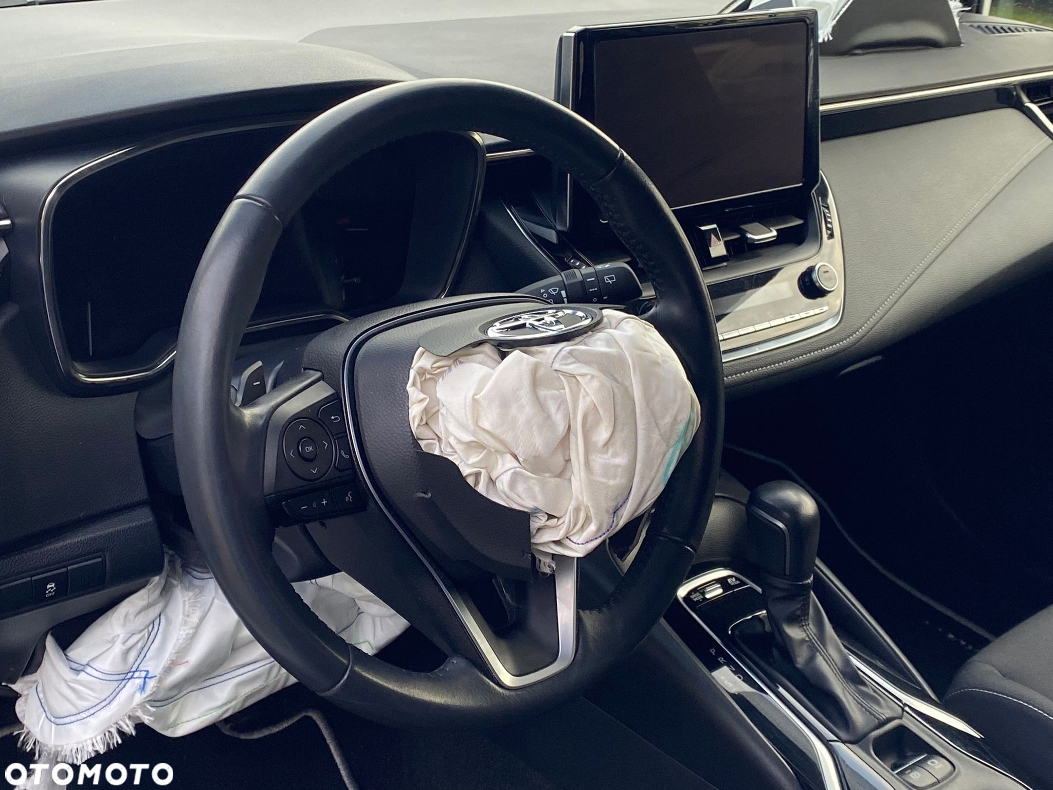 Toyota Corolla 2.0 Hybrid Comfort - 11