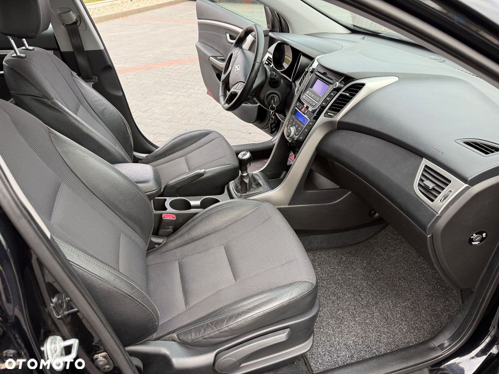 Hyundai i30 1.4 Premium - 12
