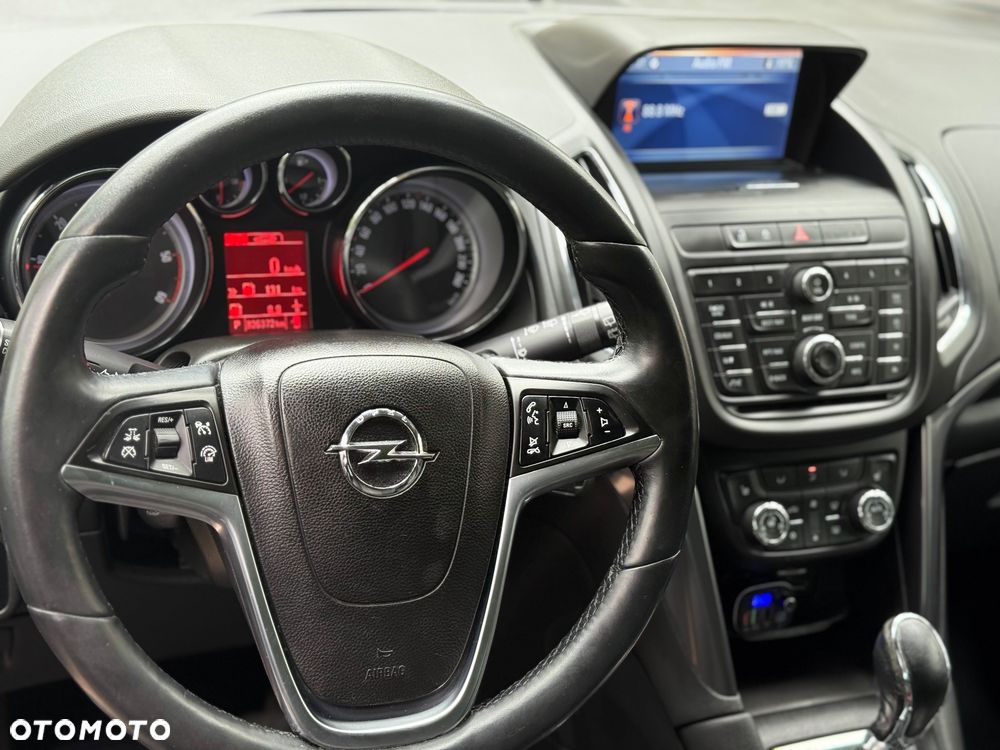 Opel Zafira - 24