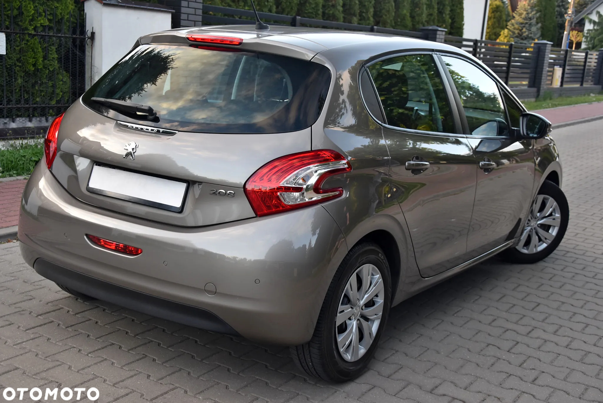 Peugeot 208 HDi 68 Like - 28