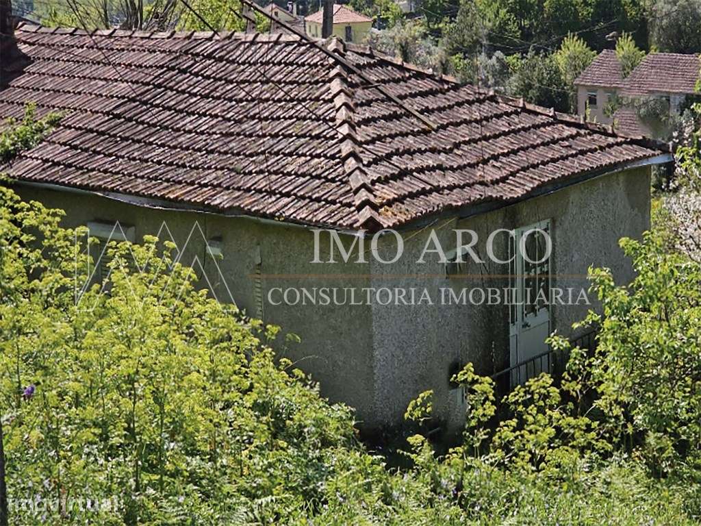 Moradia T2 para restauro - Grande imagem: 3/12