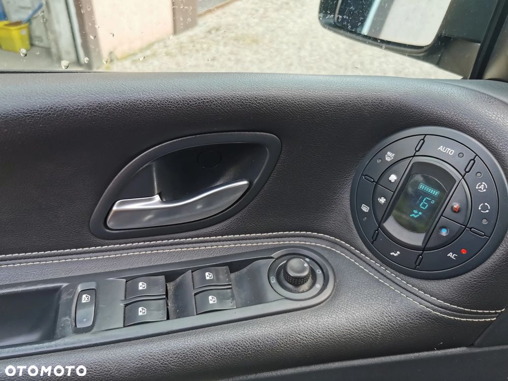 Renault Espace 2.0 dCi SL Alcantara - 15