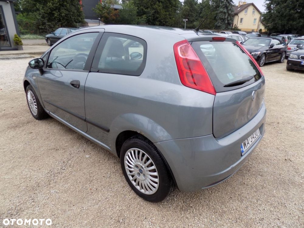 Fiat Grande Punto - 4
