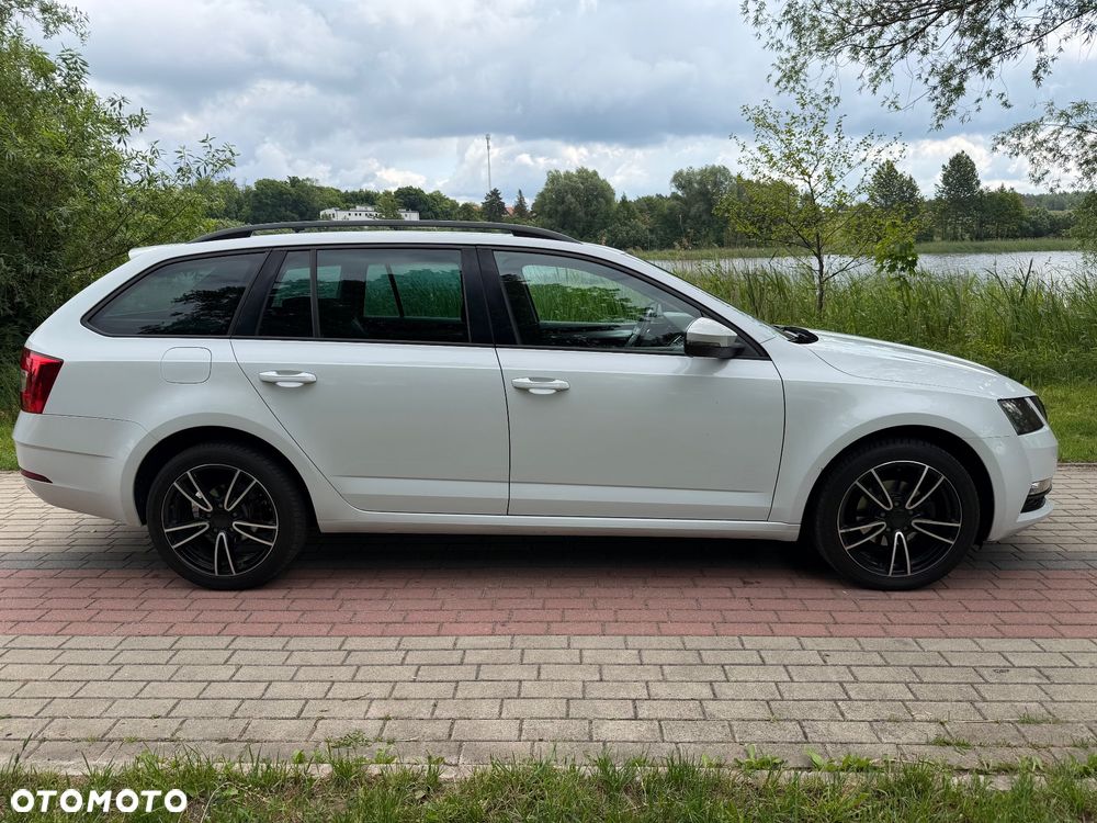 Skoda Octavia 1.6 TDI Soleil - 2