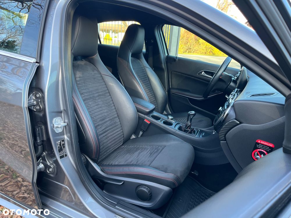 Mercedes-Benz Klasa A 180 AMG Line - 13