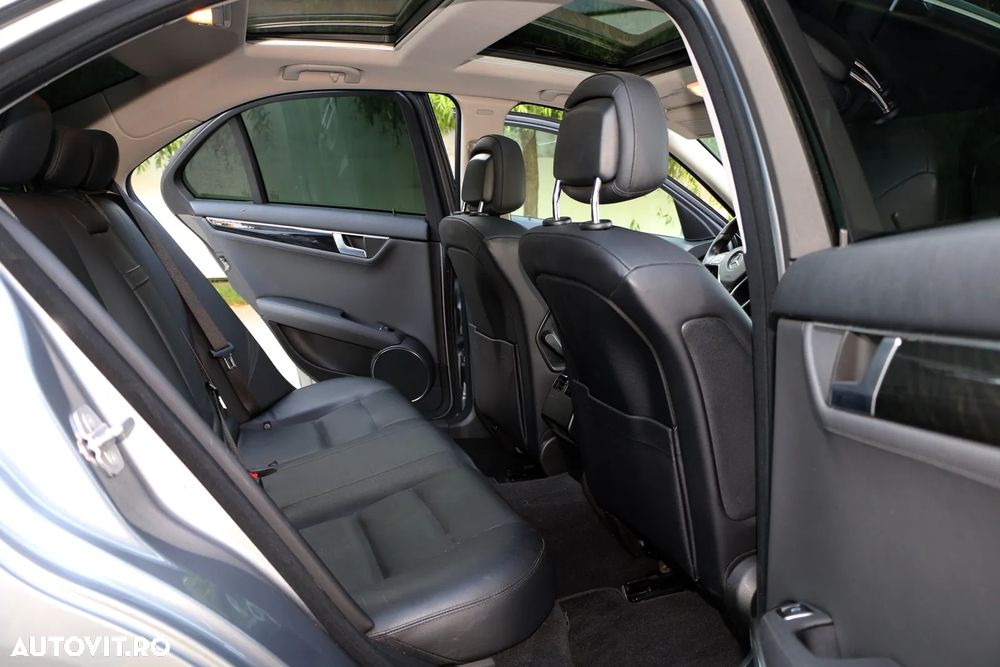 Mercedes-Benz C 220 CDI DPF Automatik Avantgarde - 13